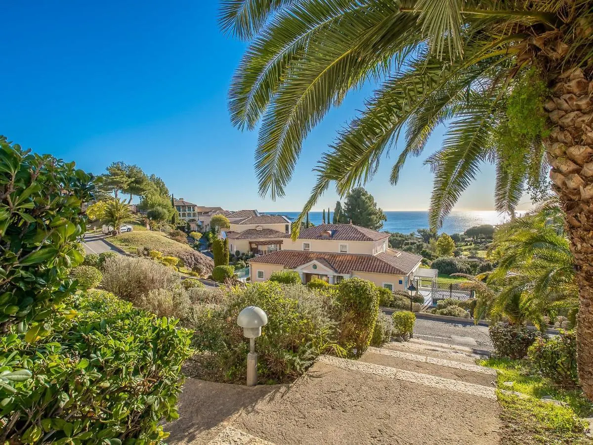 Holiday Home Village Cap Esterel - Le Hameau-34 By Interhome Сен-Рафаэль