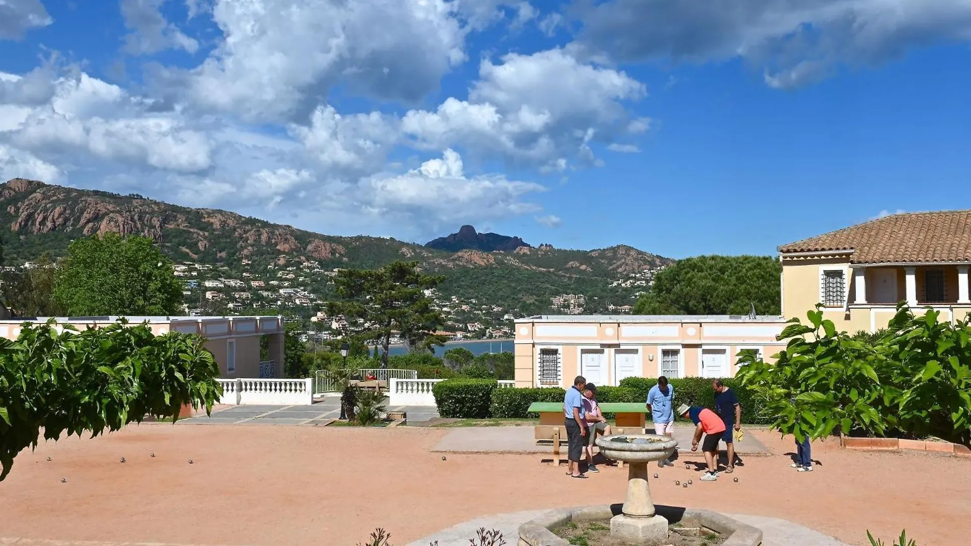 Holiday Home Village Cap Esterel - Le Hameau-34 By Interhome Сен-Рафаэль