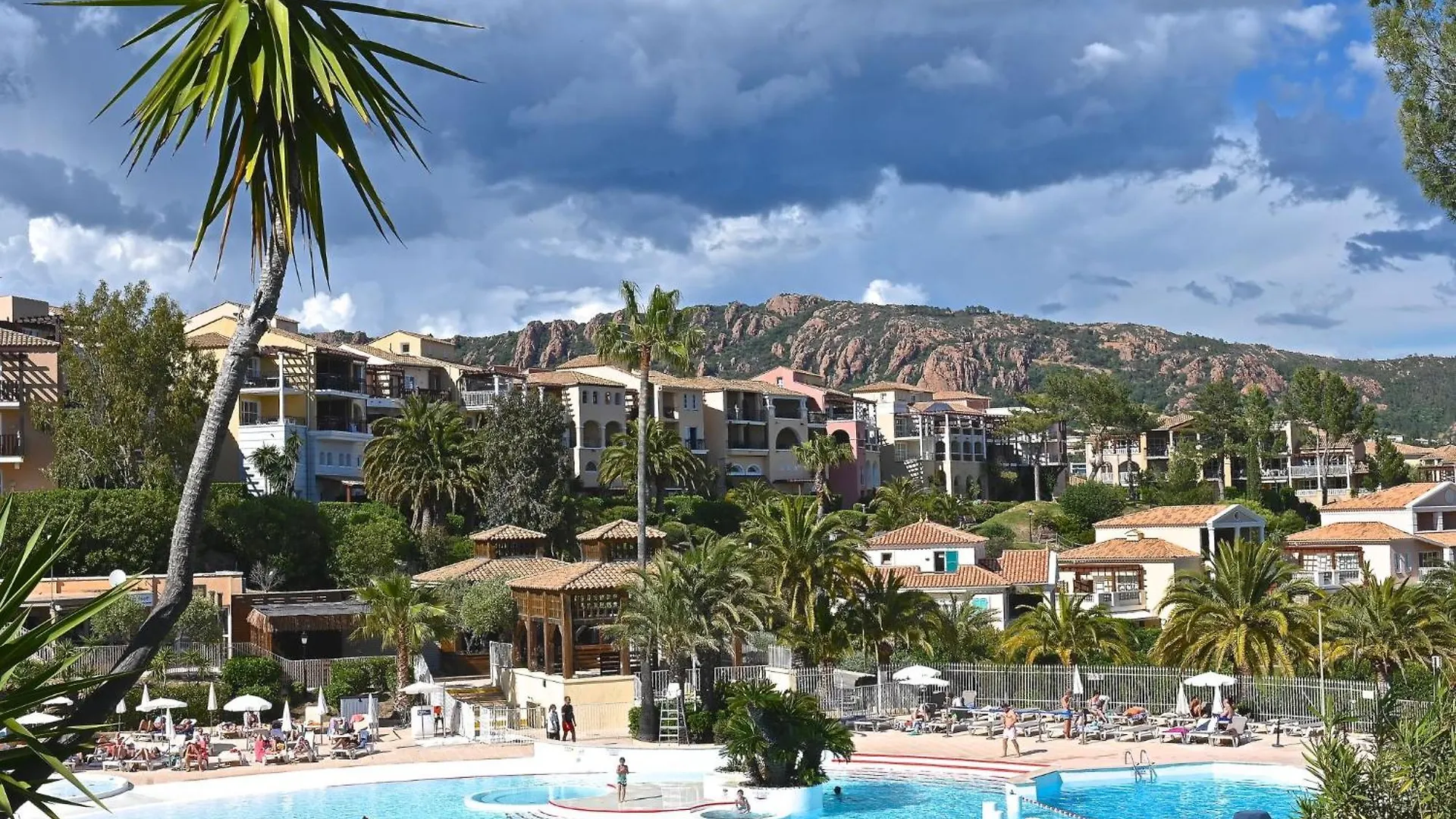Holiday Home Village Cap Esterel - Le Hameau-34 By Interhome Сен-Рафаэль